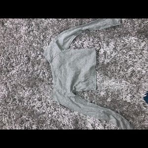 long lseeve grey cropped shirt